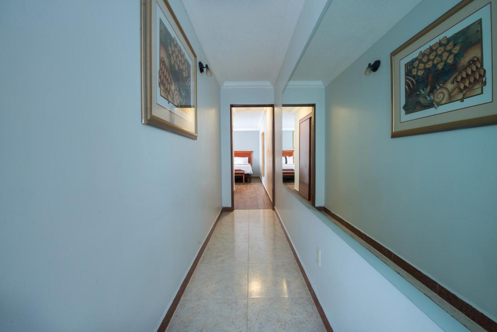 Del Marqués Hotel & Suites