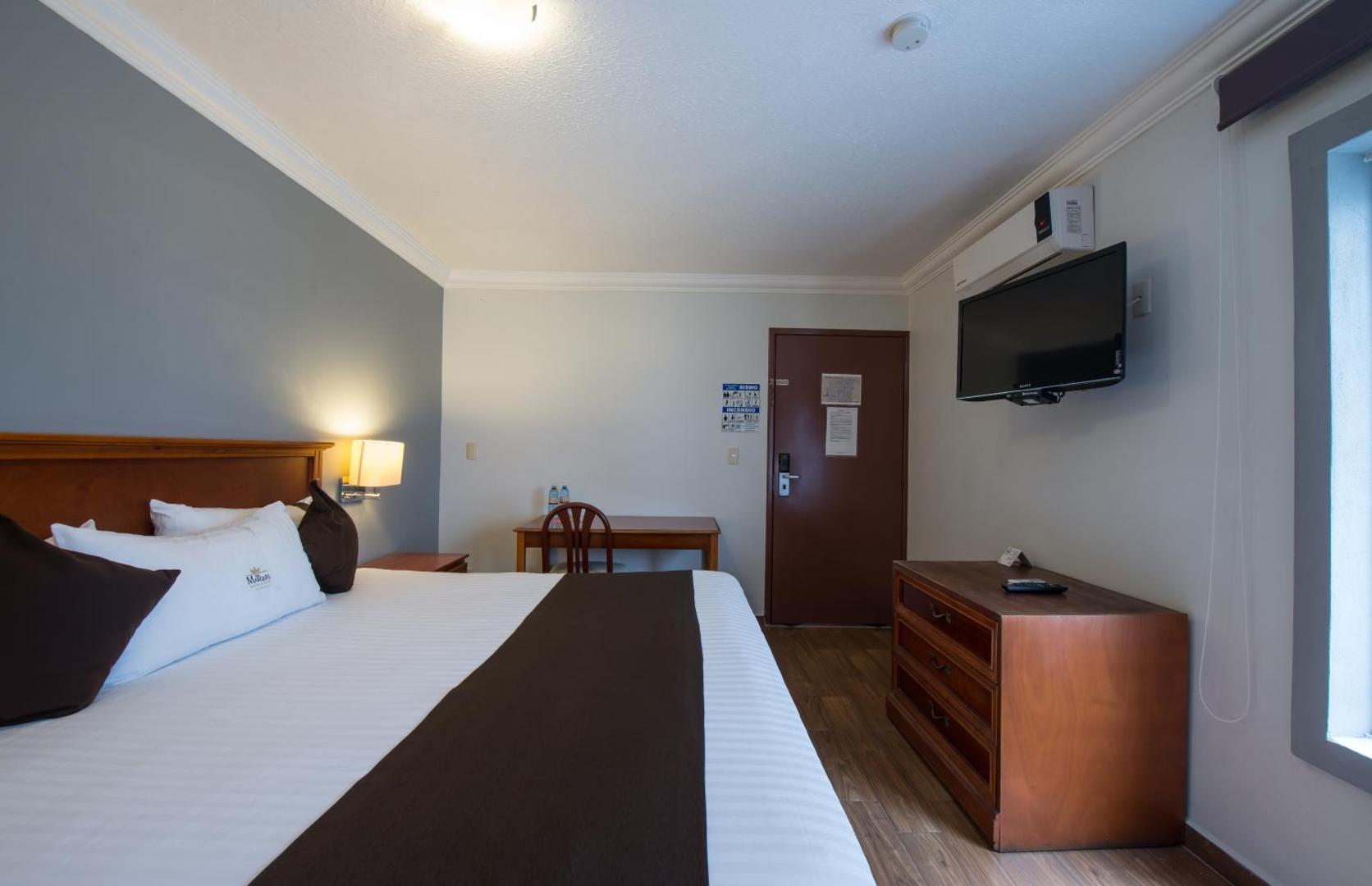 Del Marqués Hotel & Suites