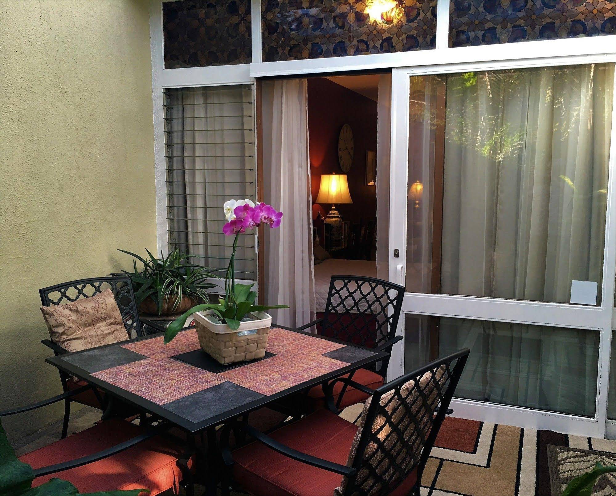 Dickinson Guest House