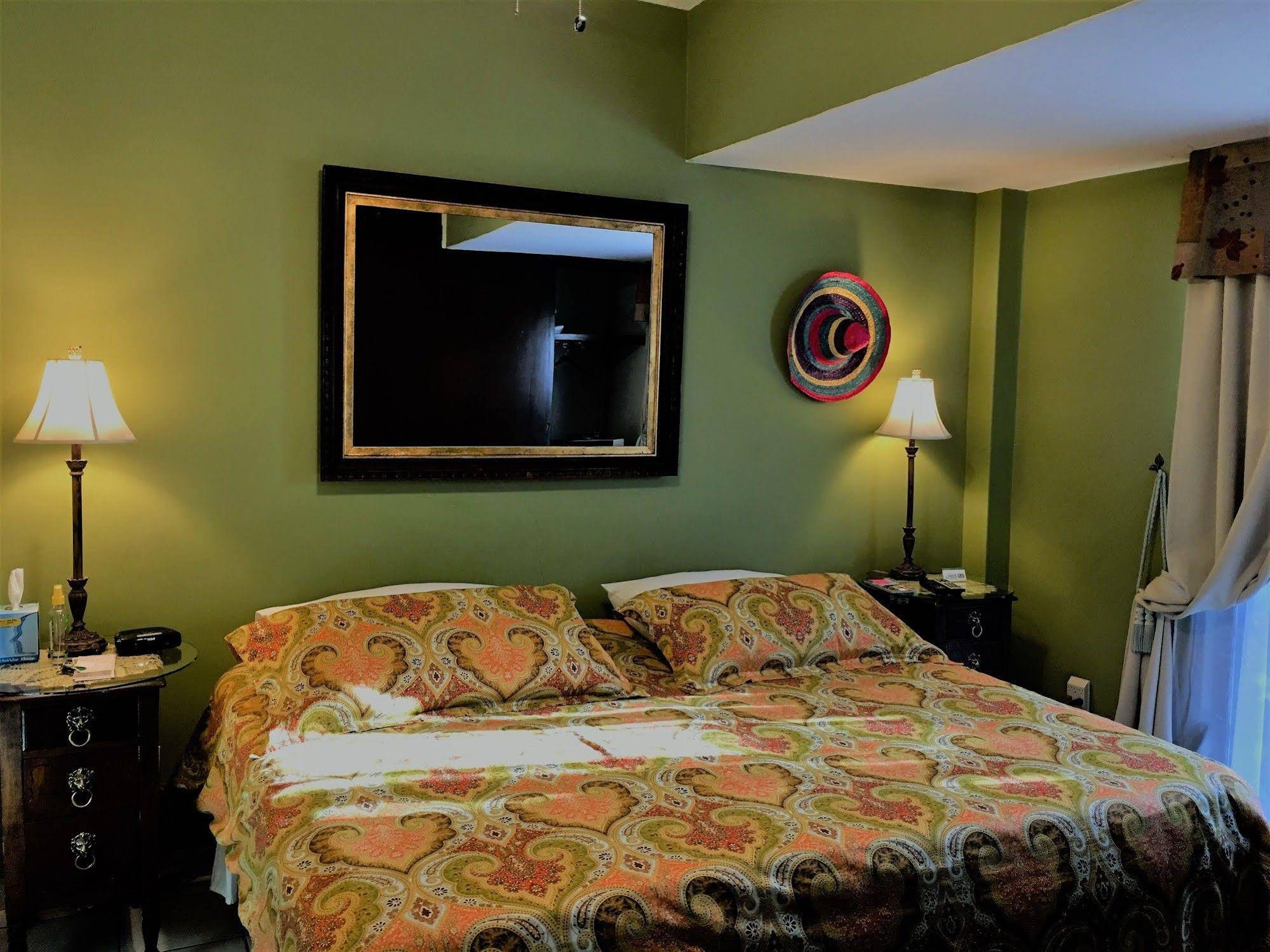 Dickinson Guest House