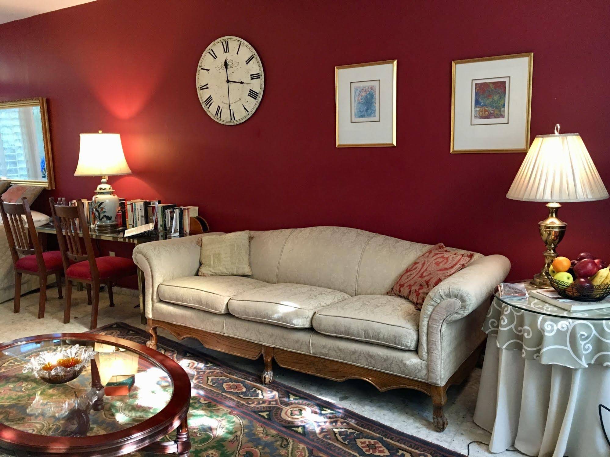 Dickinson Guest House