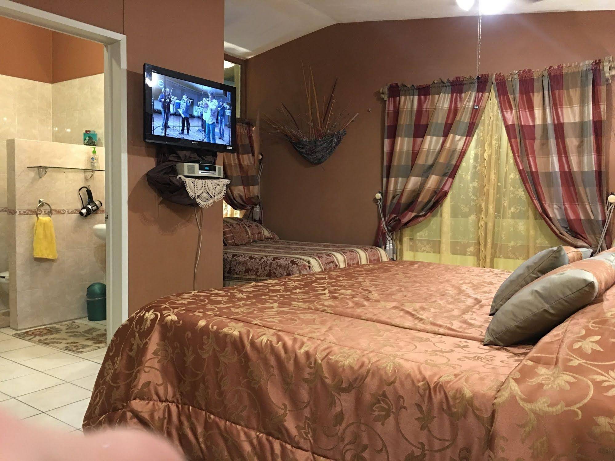 Dickinson Guest House