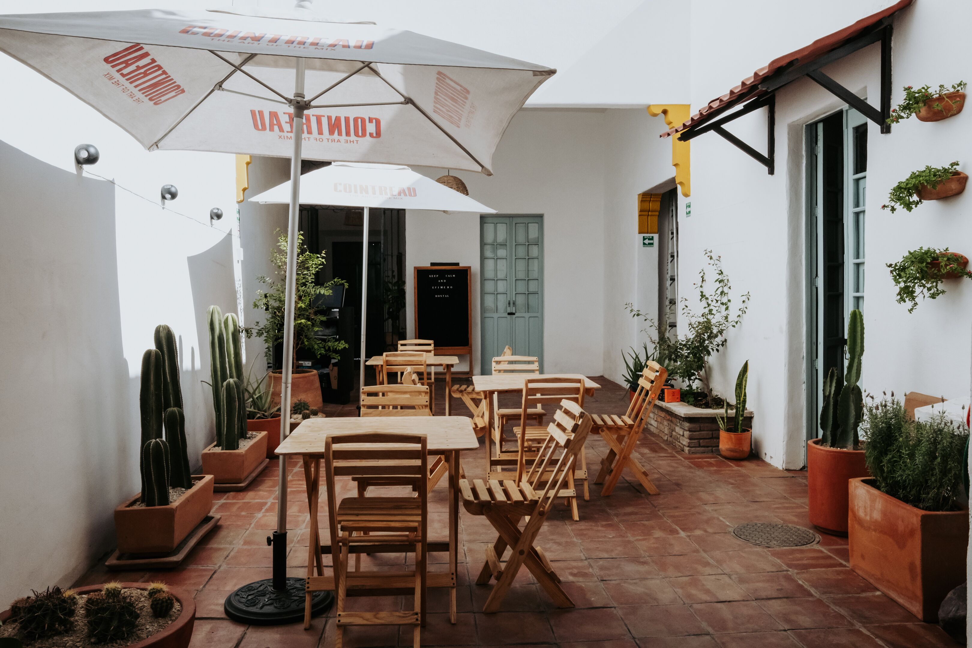Efimero Hostal