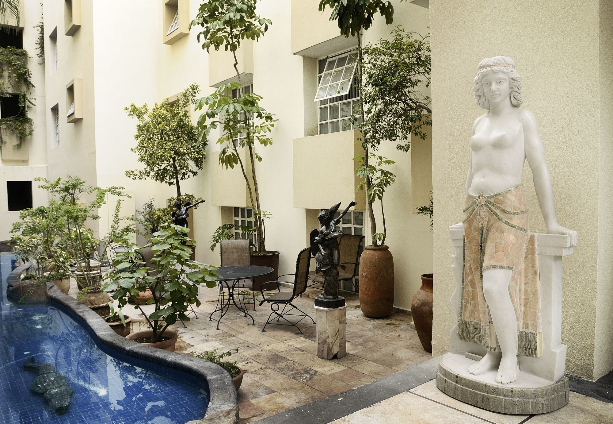 European Life Style Suites
