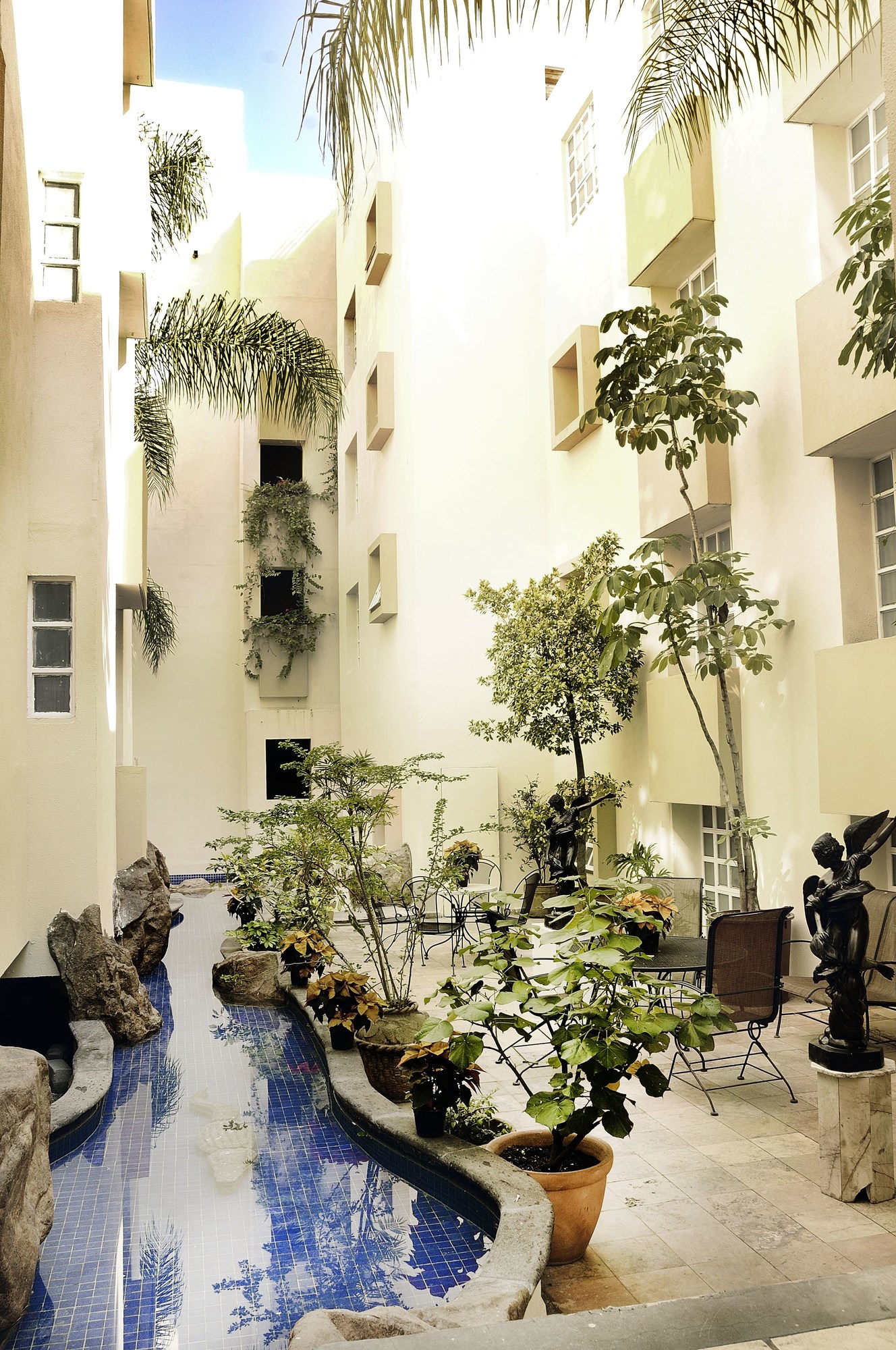 European Life Style Suites