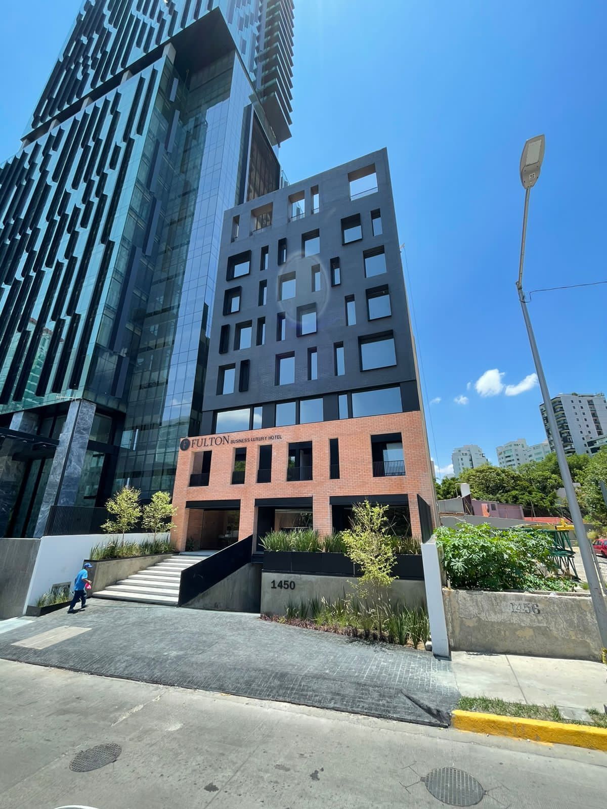 Fulton Business Luxury Hotel