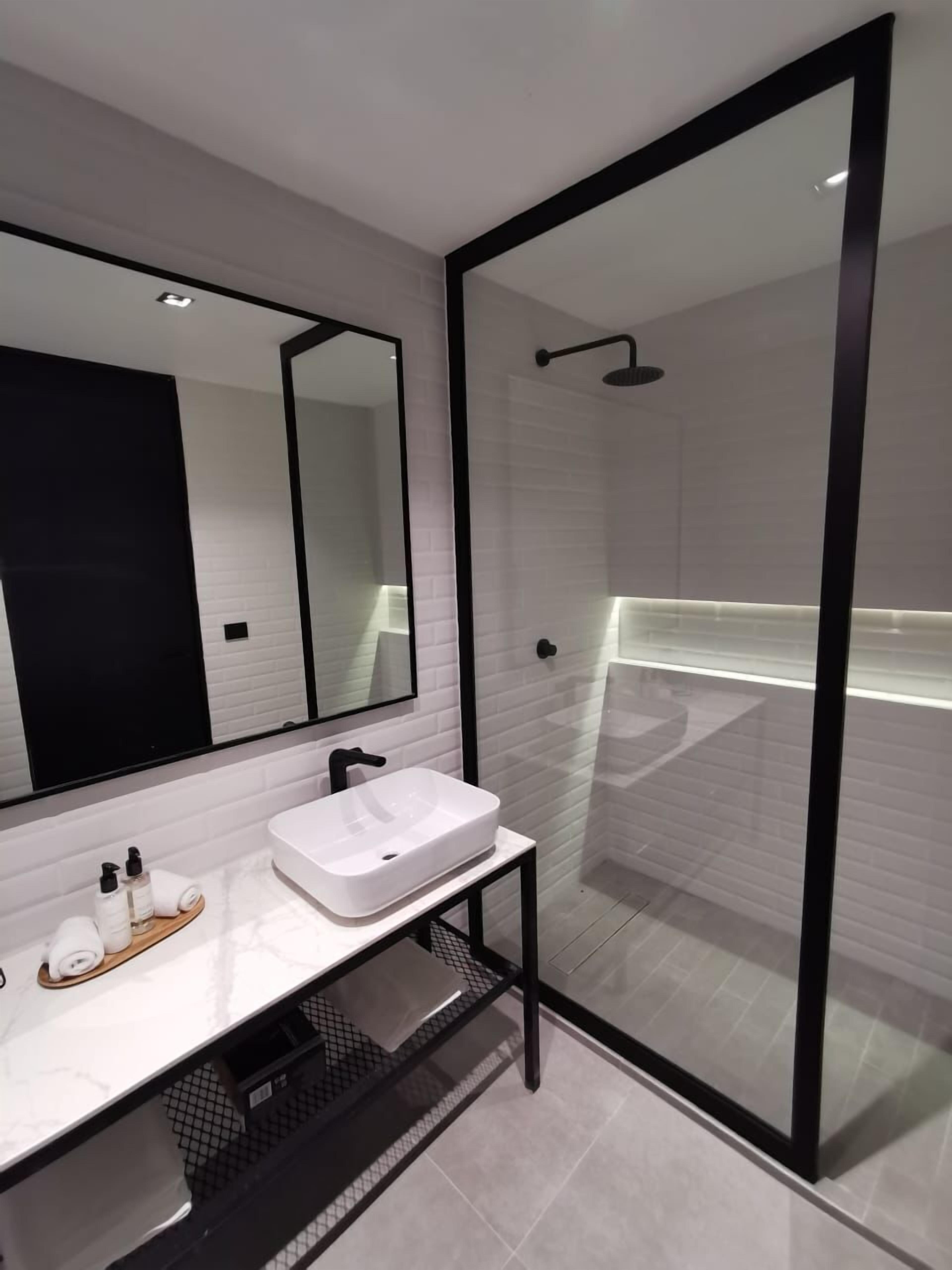 Fulton Business Luxury Hotel