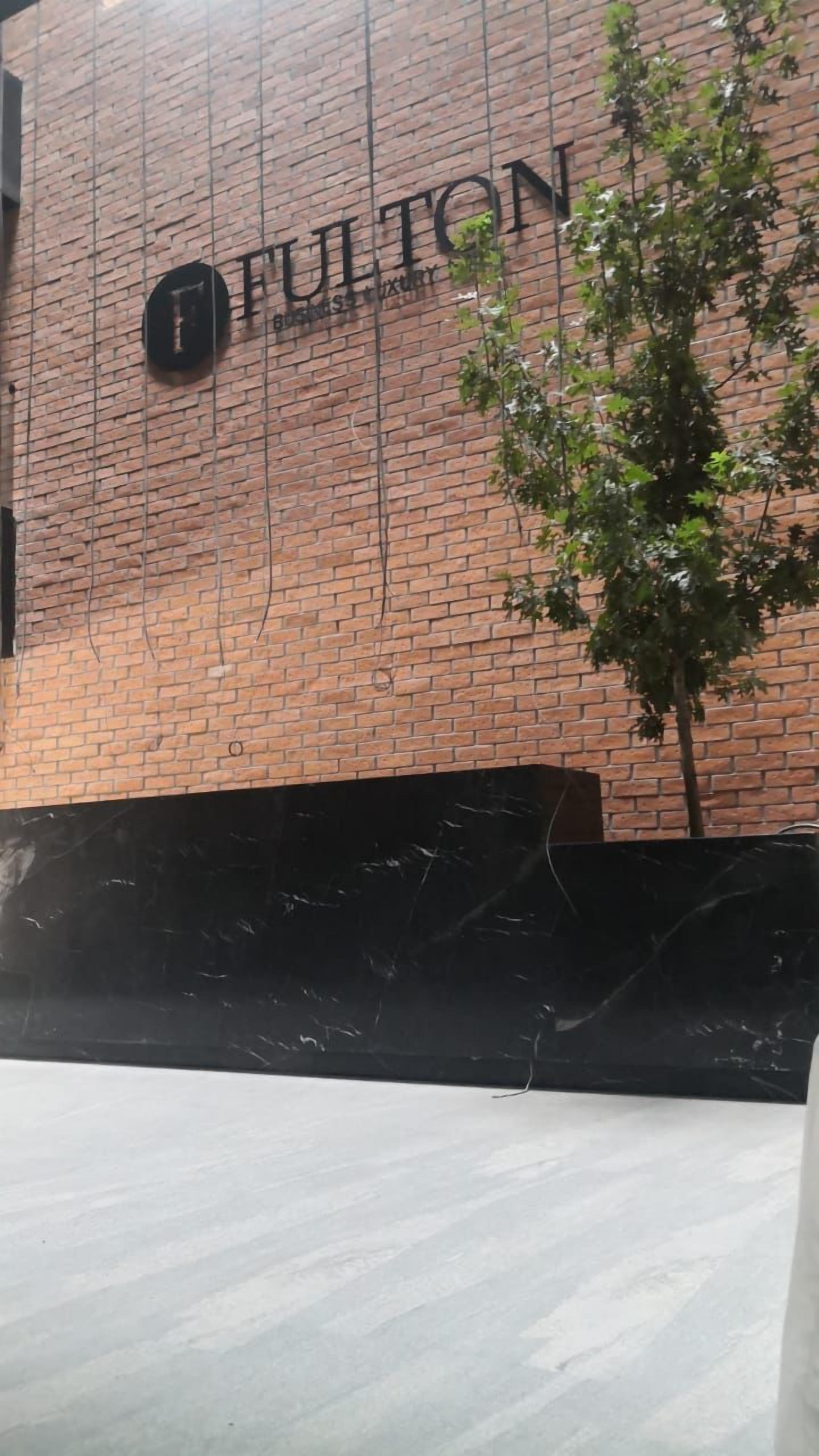 Fulton Business Luxury Hotel