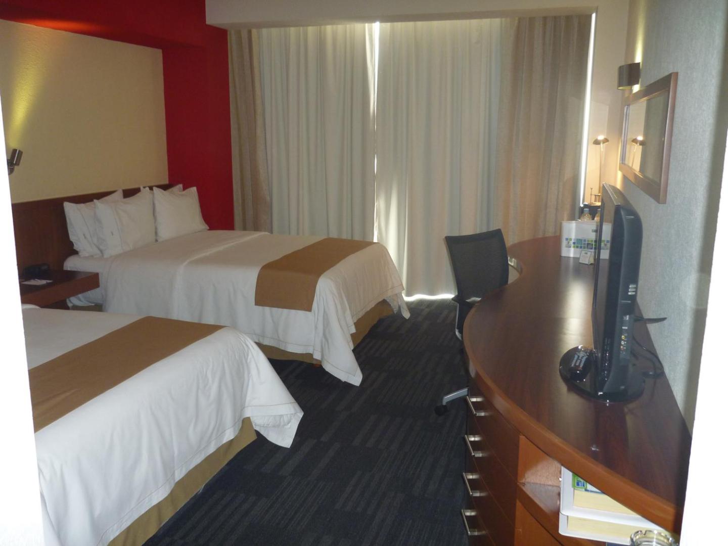 Holiday Inn Express Guadalajara Expo