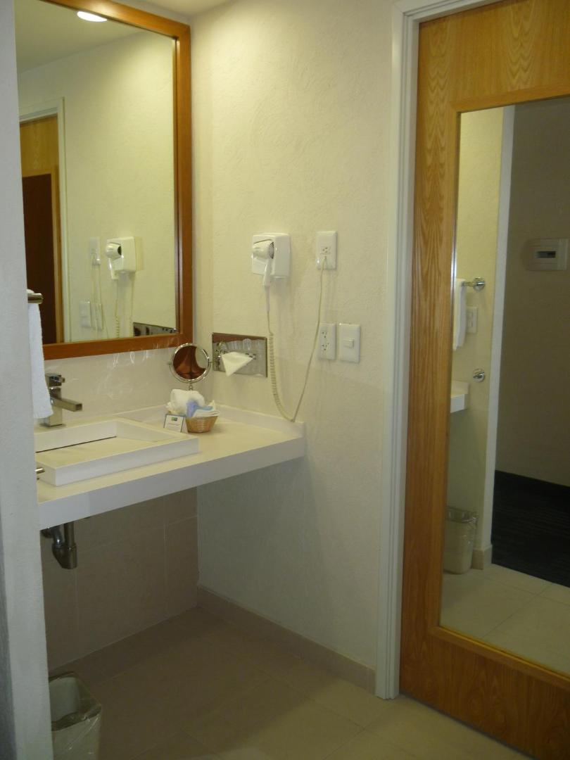Holiday Inn Express Guadalajara Expo