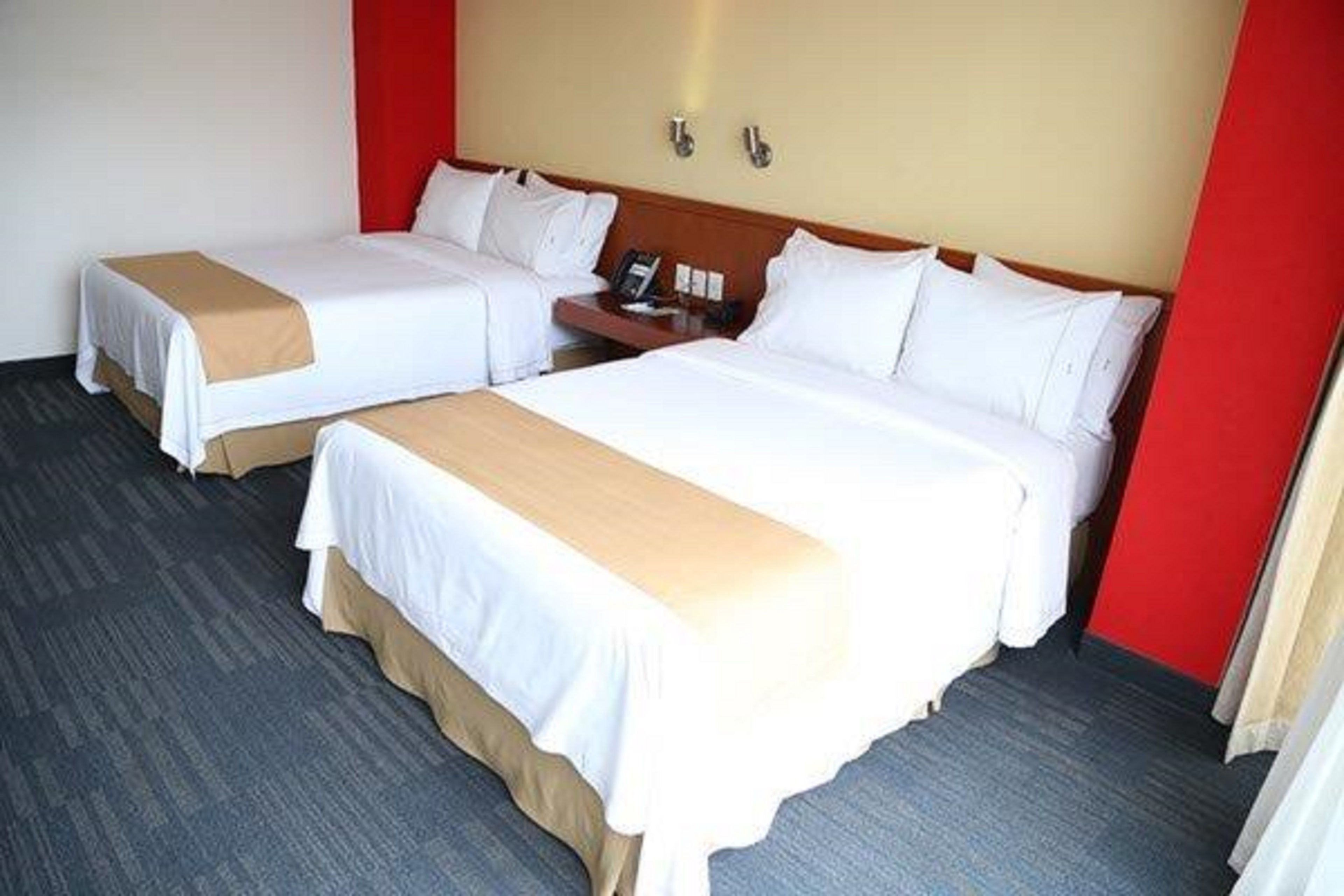 Holiday Inn Express Guadalajara Expo