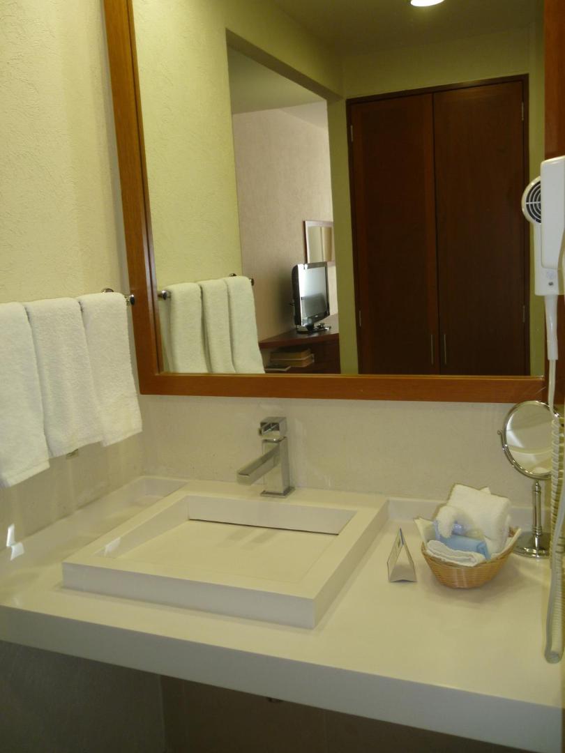 Holiday Inn Express Guadalajara Expo
