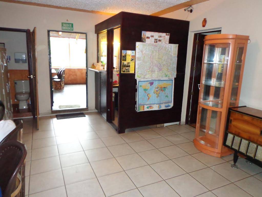 Hostel Bedsntravel
