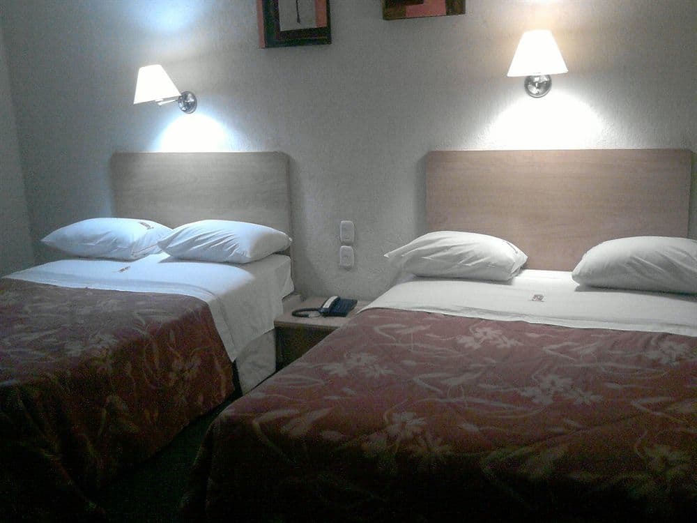 Hotel Castilla Y Leon