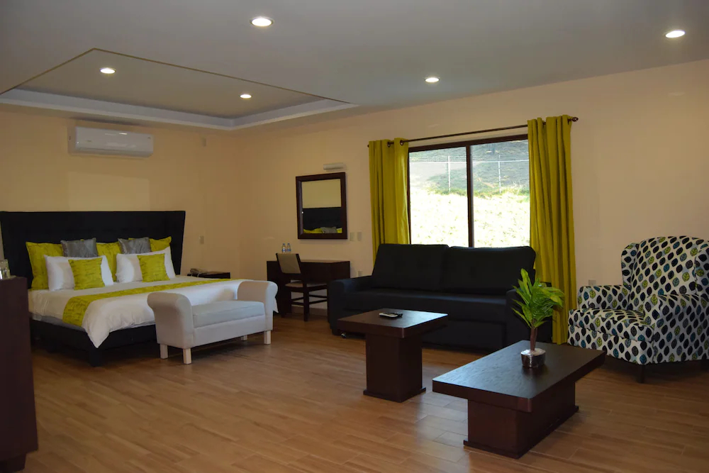 Hotel Chapala Country