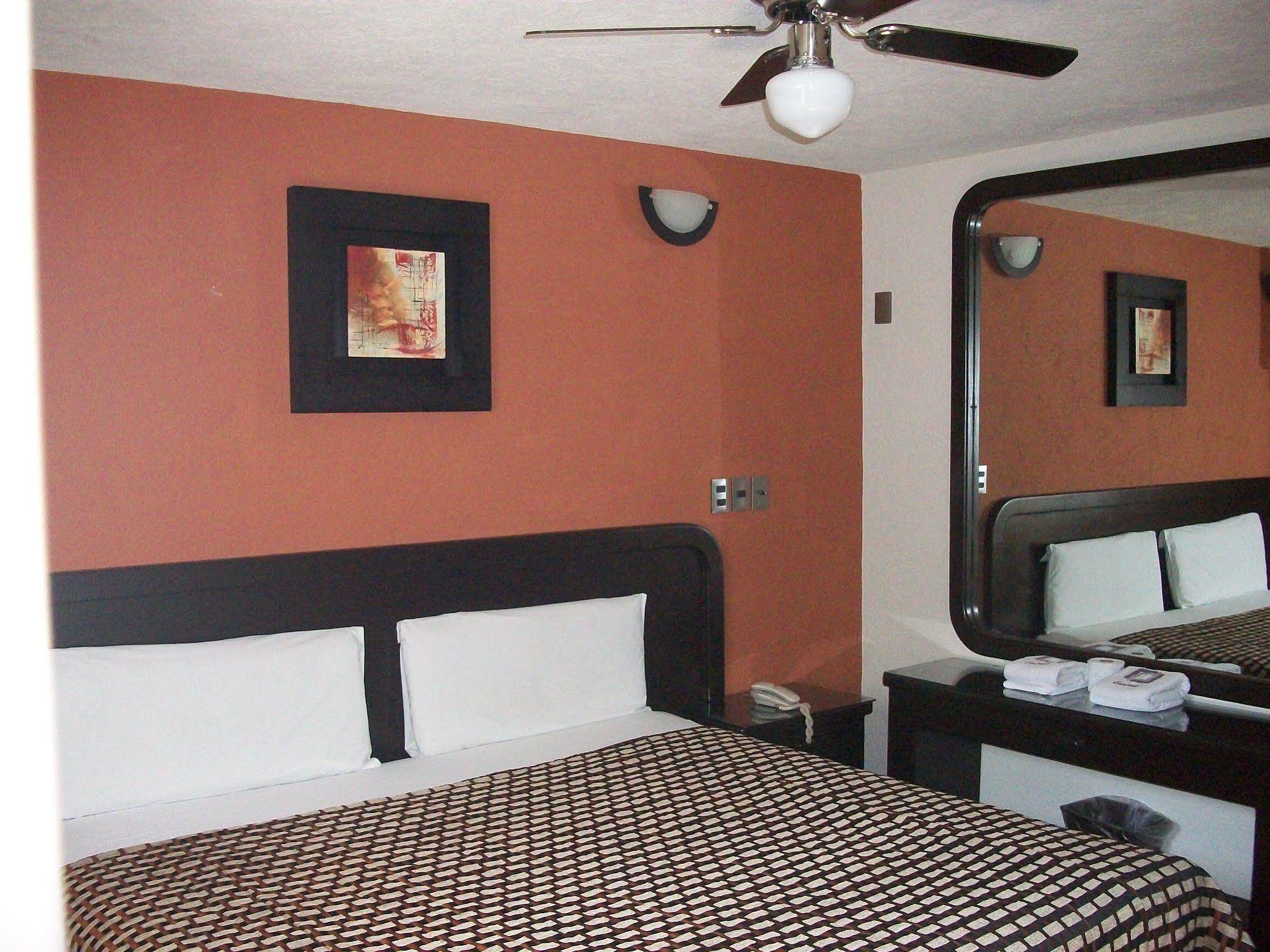 Hotel Emperador