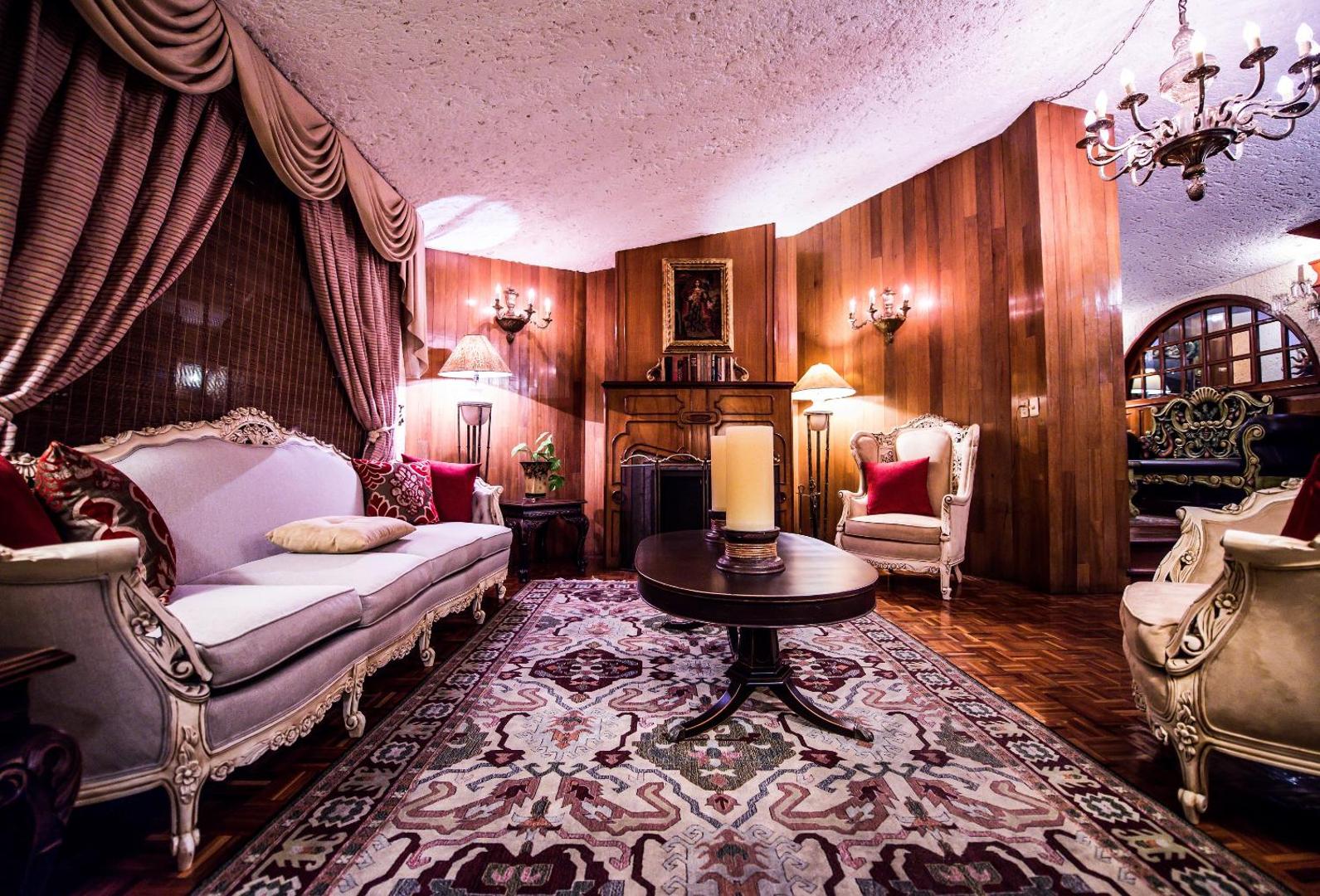 Hotel La Mansión del Sol