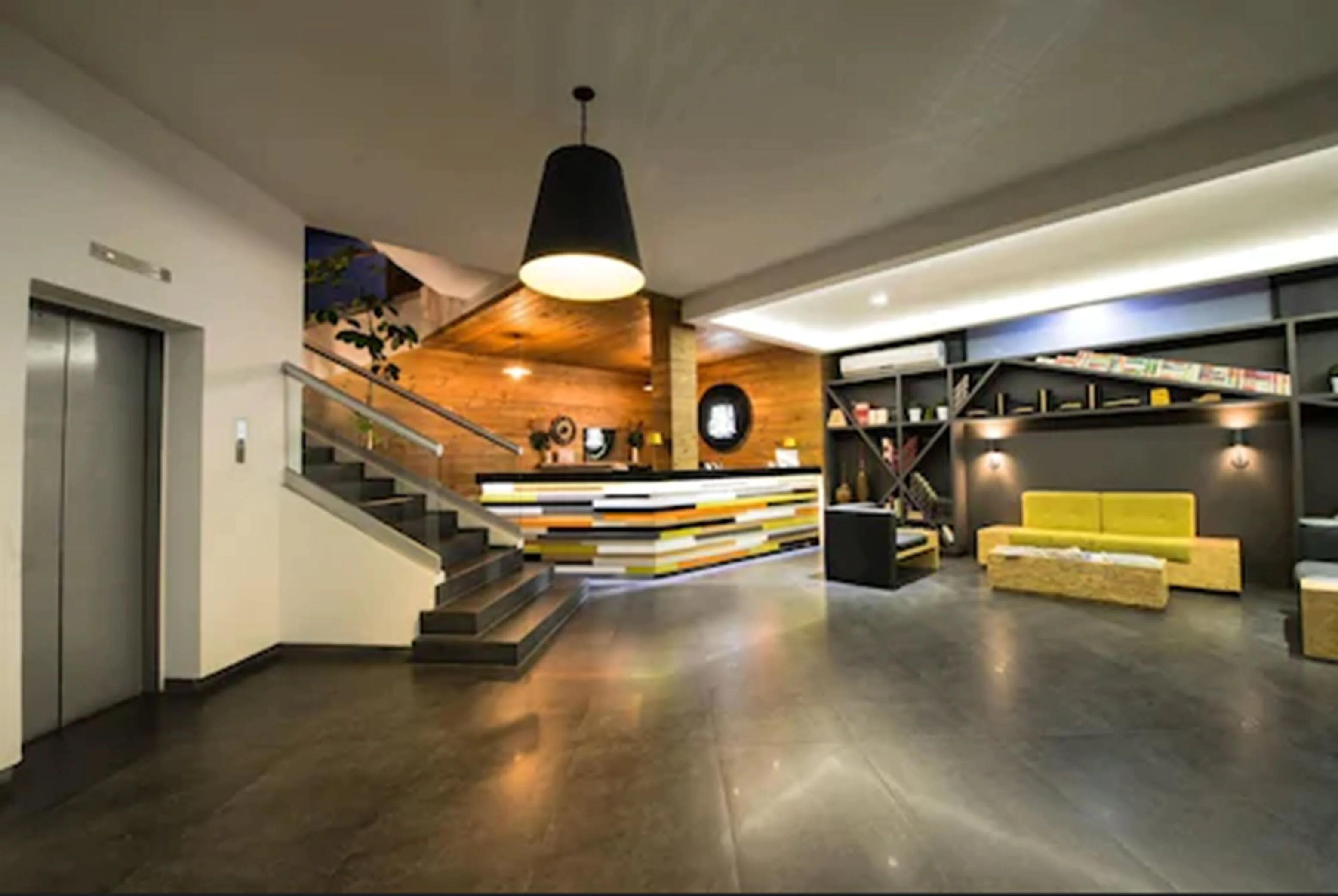 Hotel Perla Central