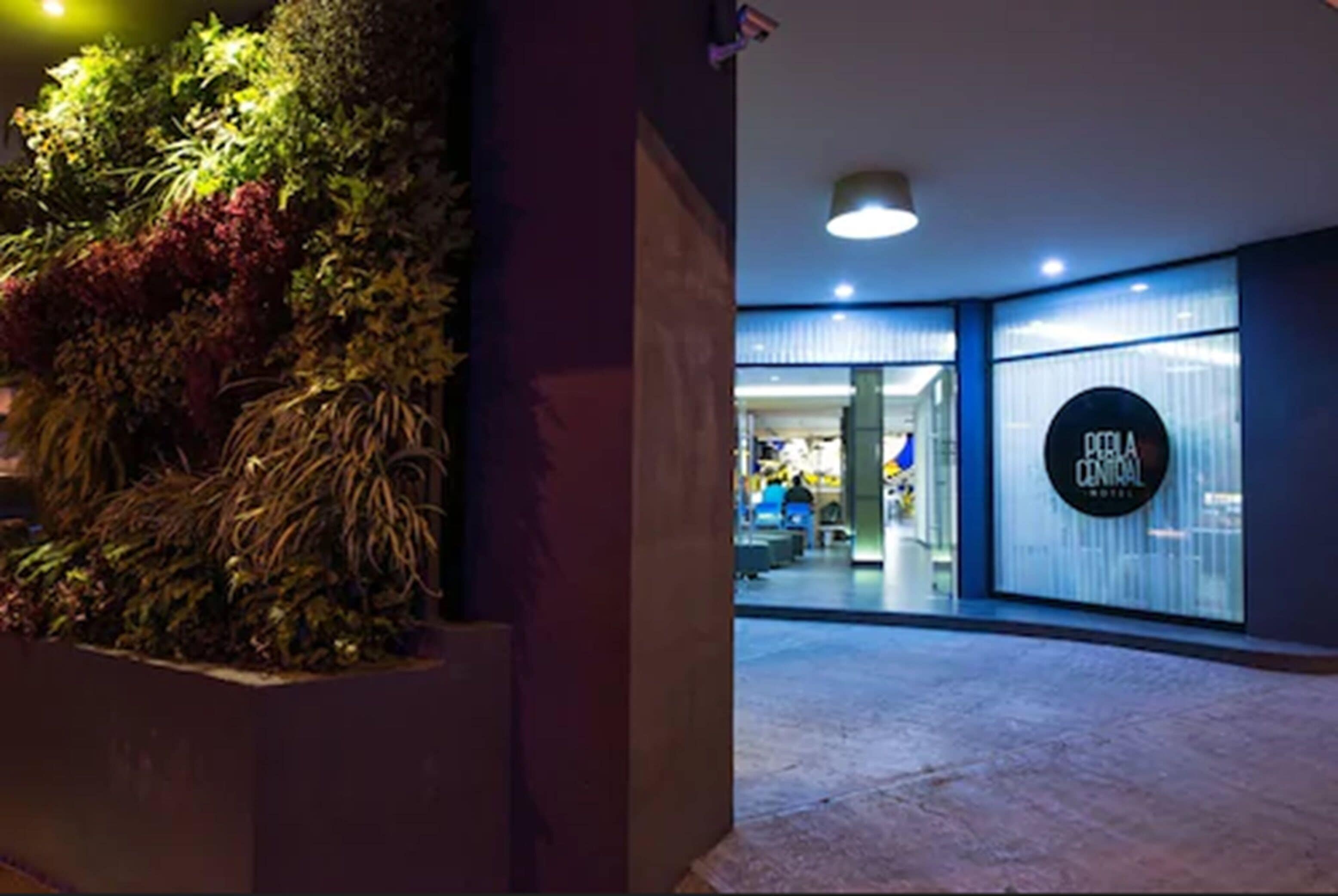 Hotel Perla Central
