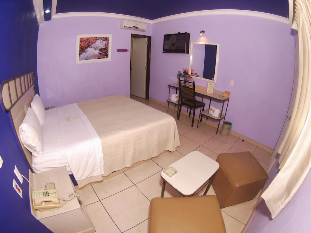 Hotel Plaza Bandera