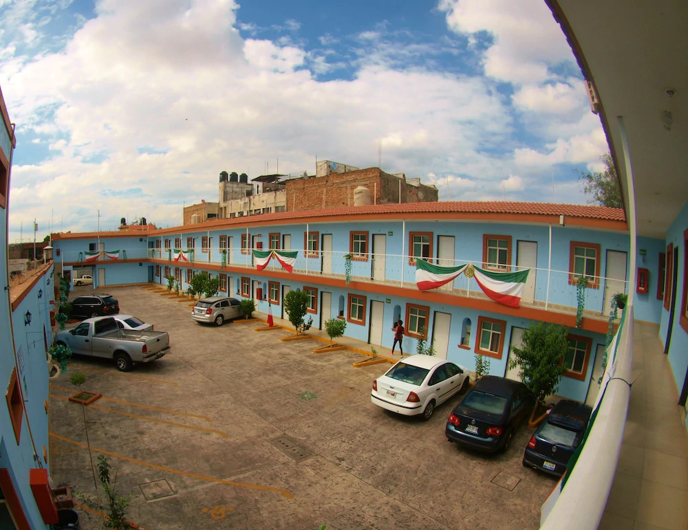 Hotel Plaza Bandera