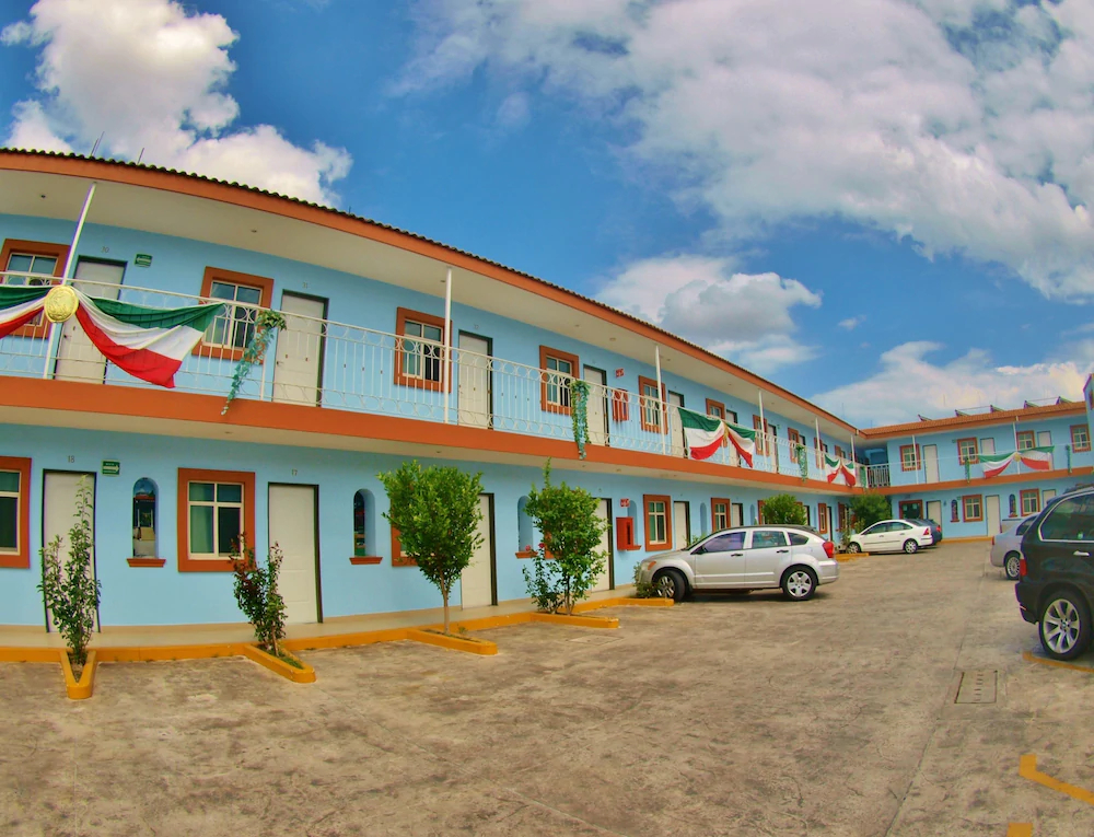 Hotel Plaza Bandera