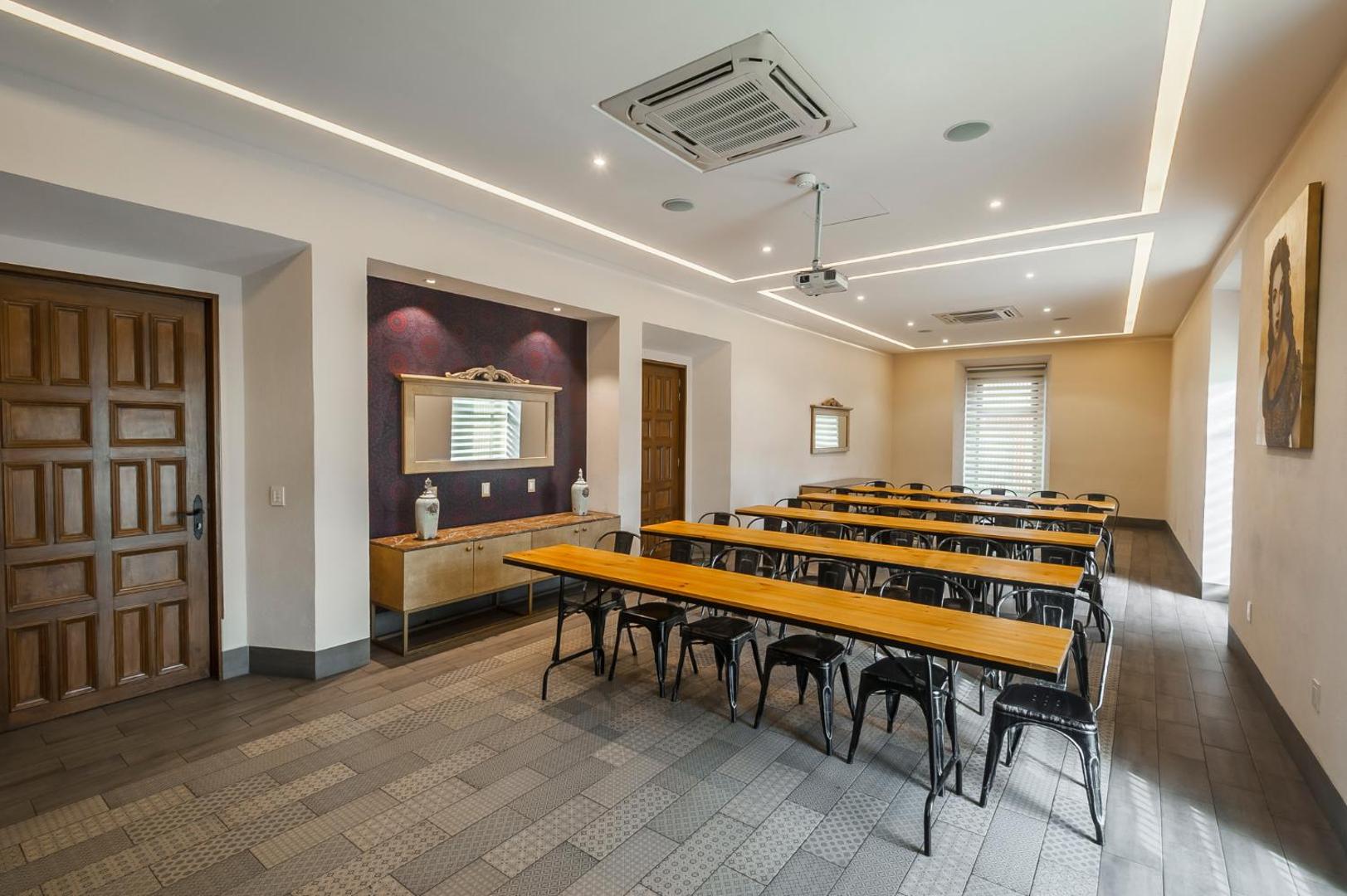 Real Maestranza Hotel