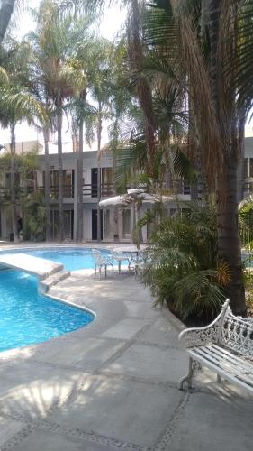 Hotel Suites del Real