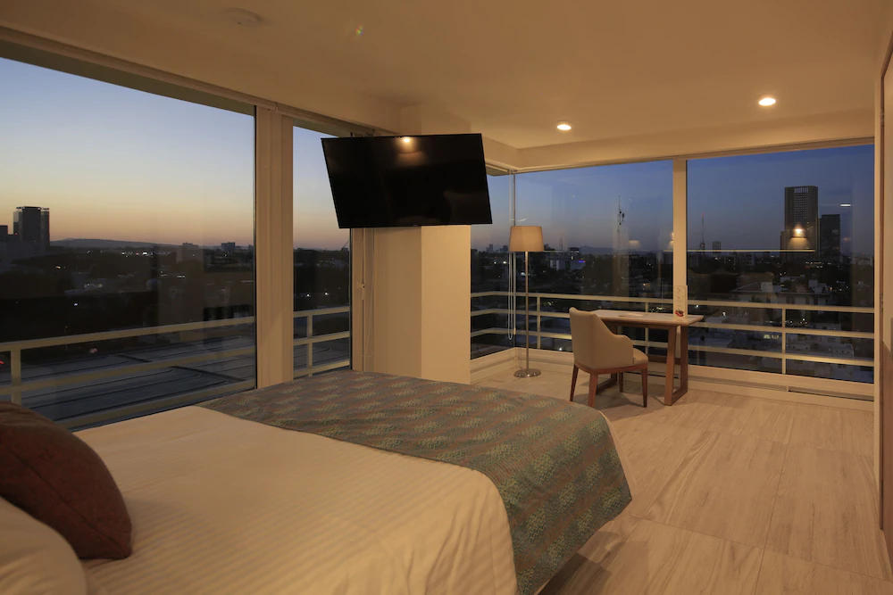 Hotel Velvet Plaza