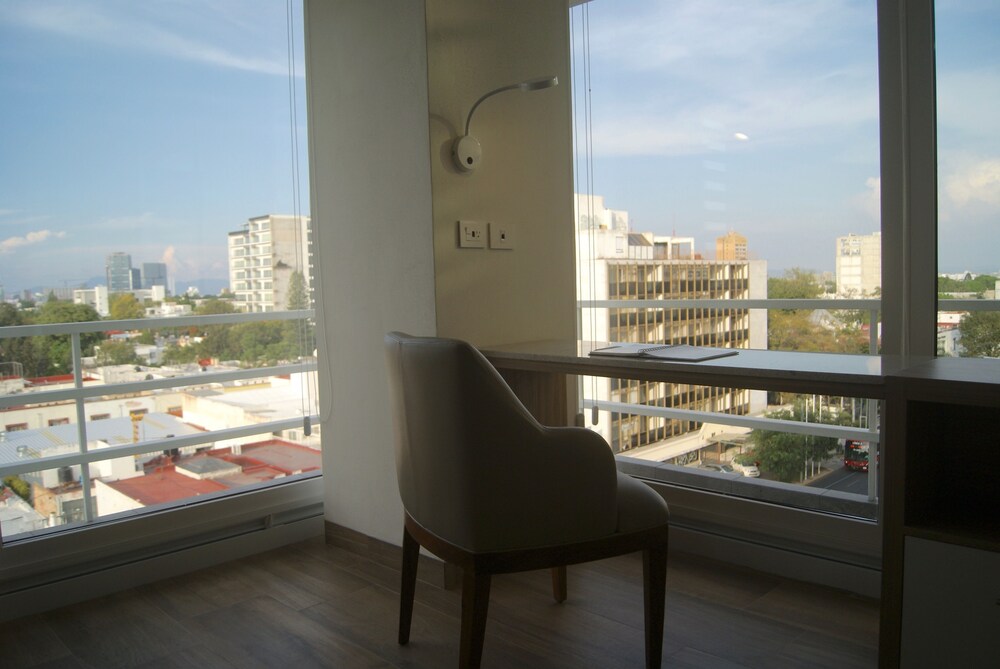 Hotel Velvet Plaza