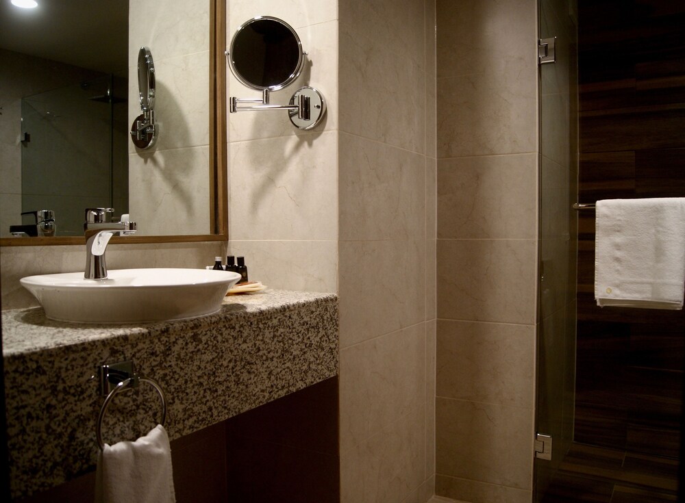 Hotel Velvet Plaza