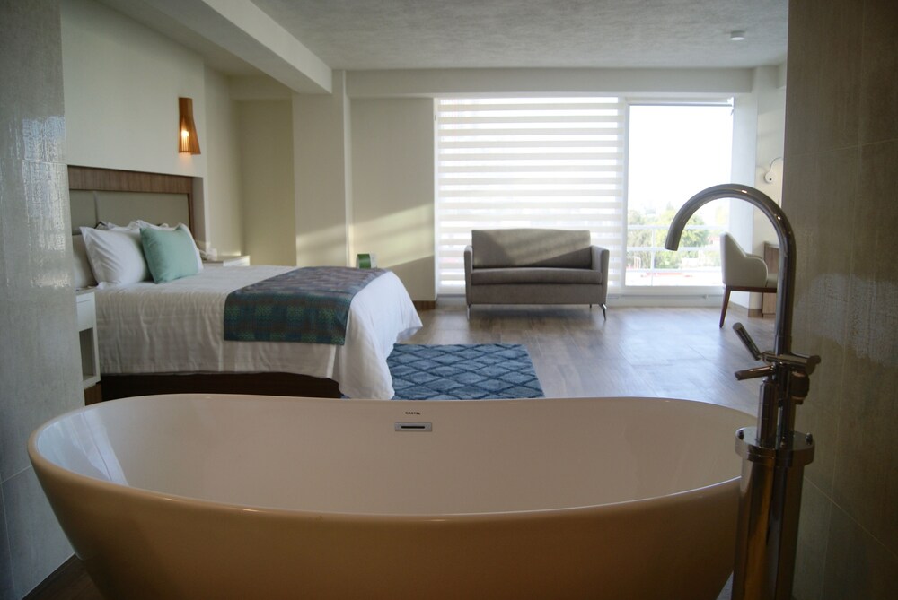 Hotel Velvet Plaza