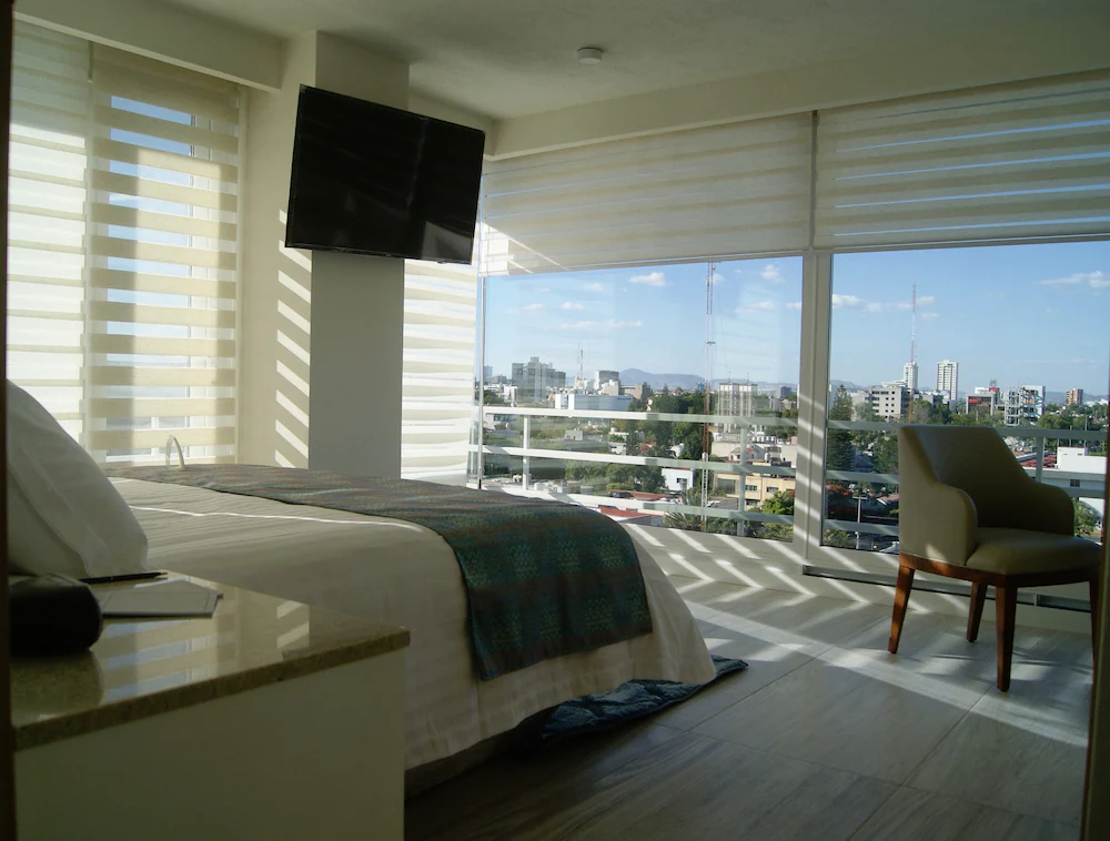 Hotel Velvet Plaza