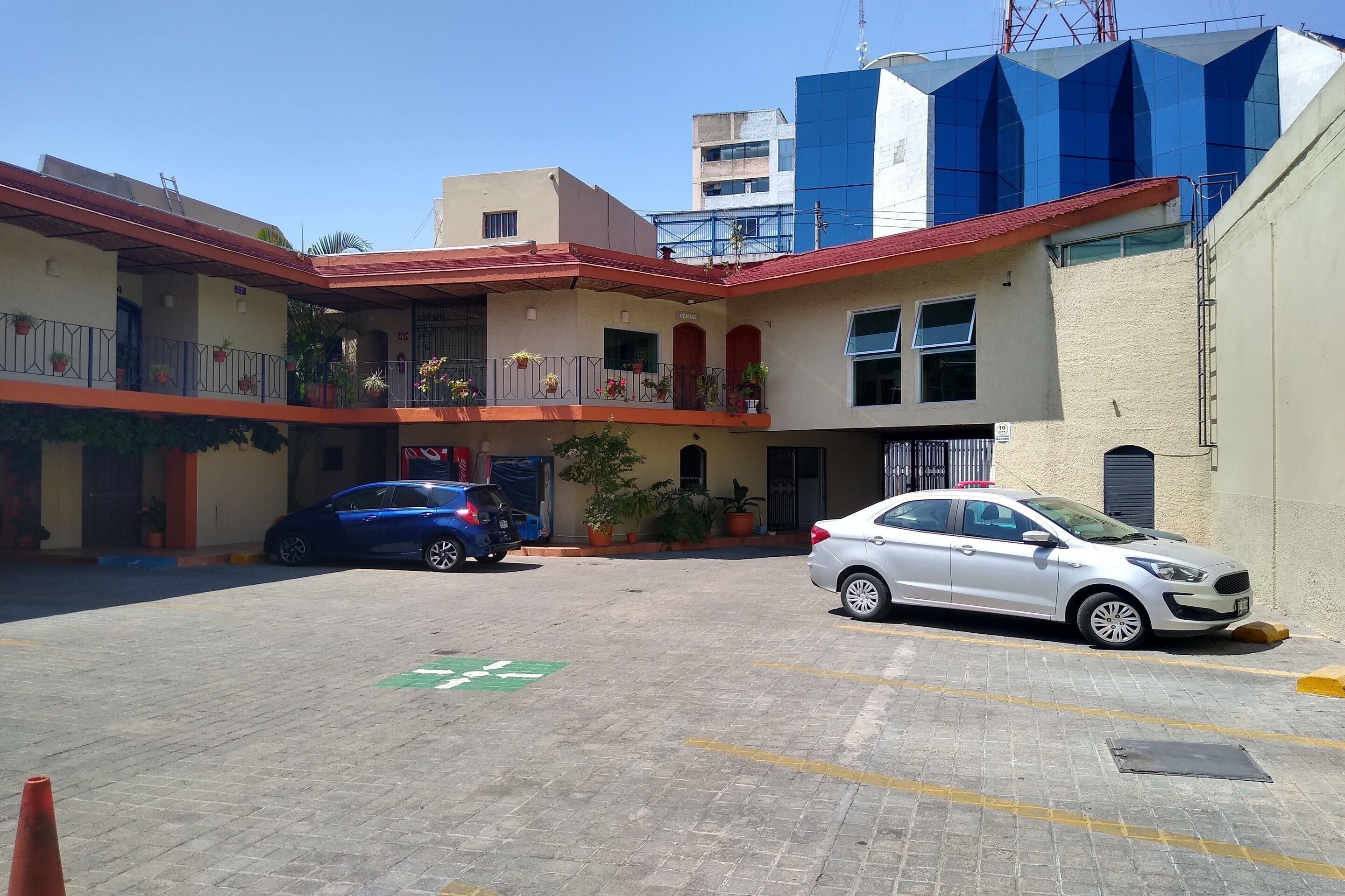 Hotel Villa de Sol Expo