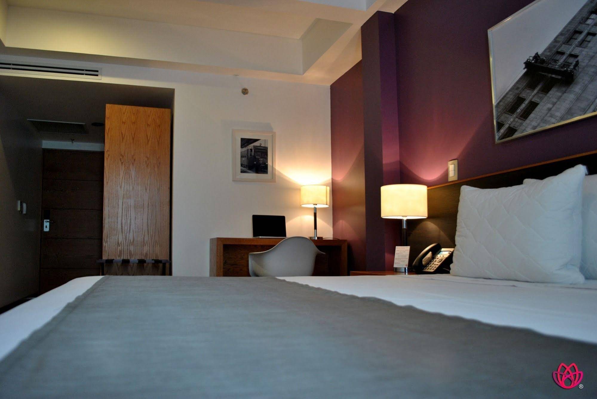 Hotel y Tú