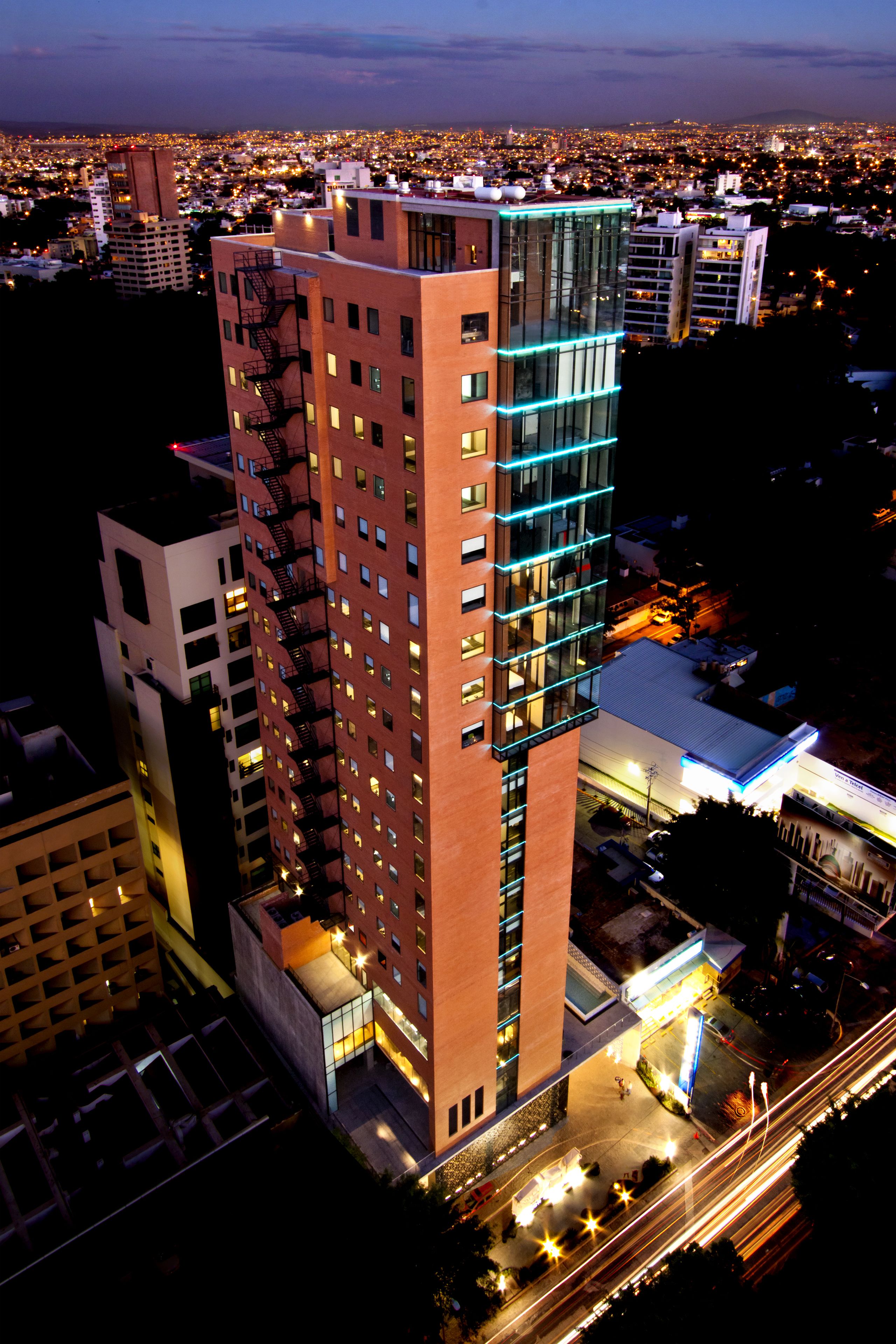 Hotel Guadalajara Country Club by HNF