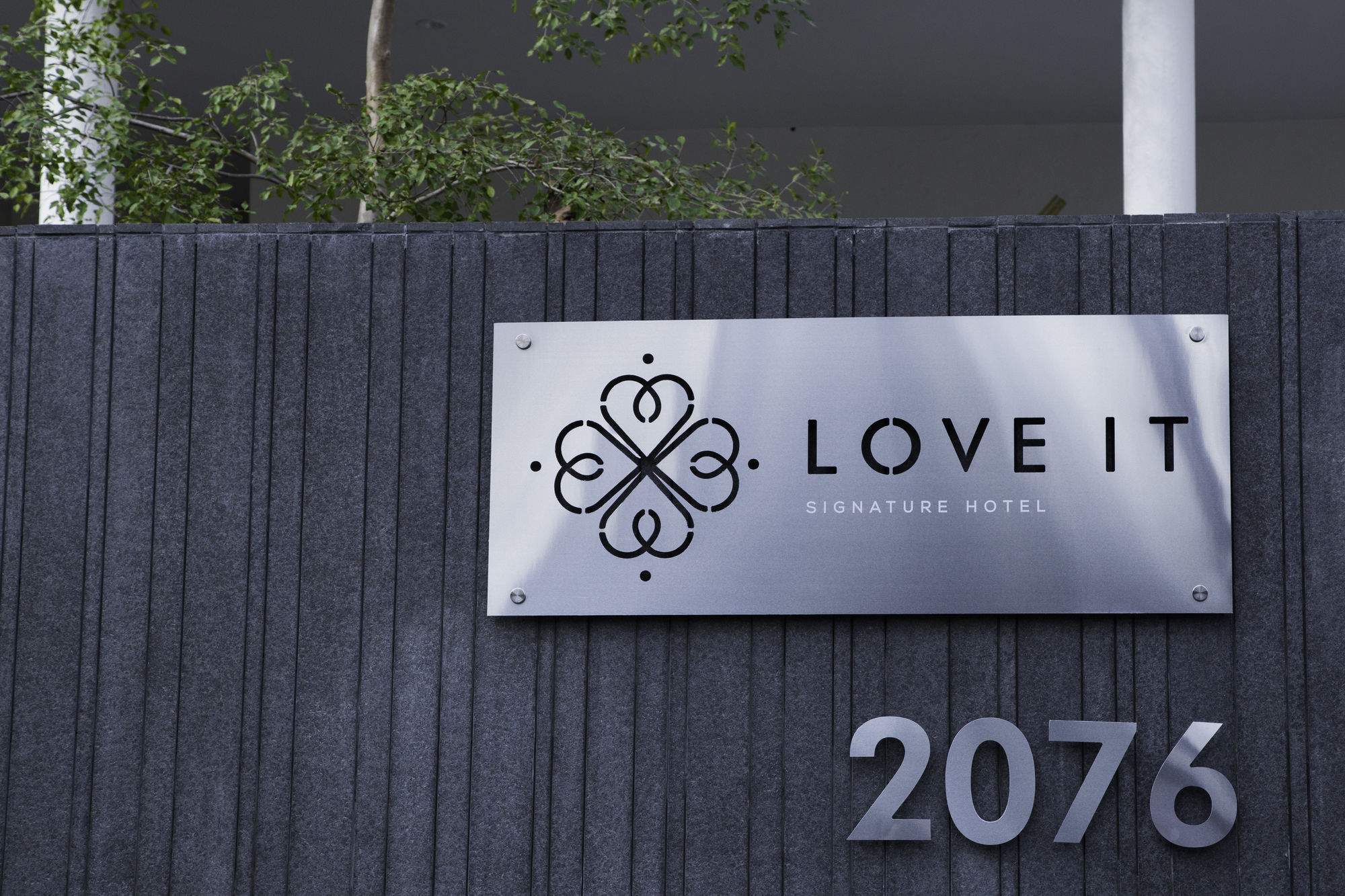 Love It Signature Hotel