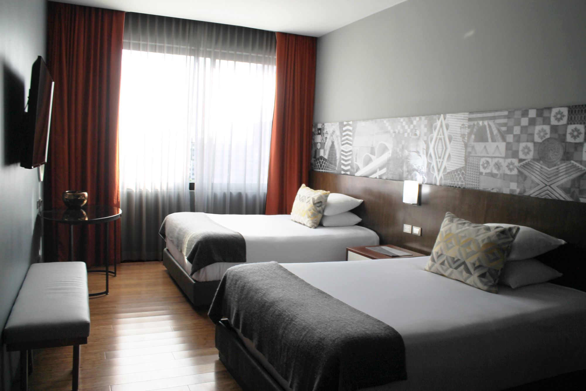 Love It Signature Hotel