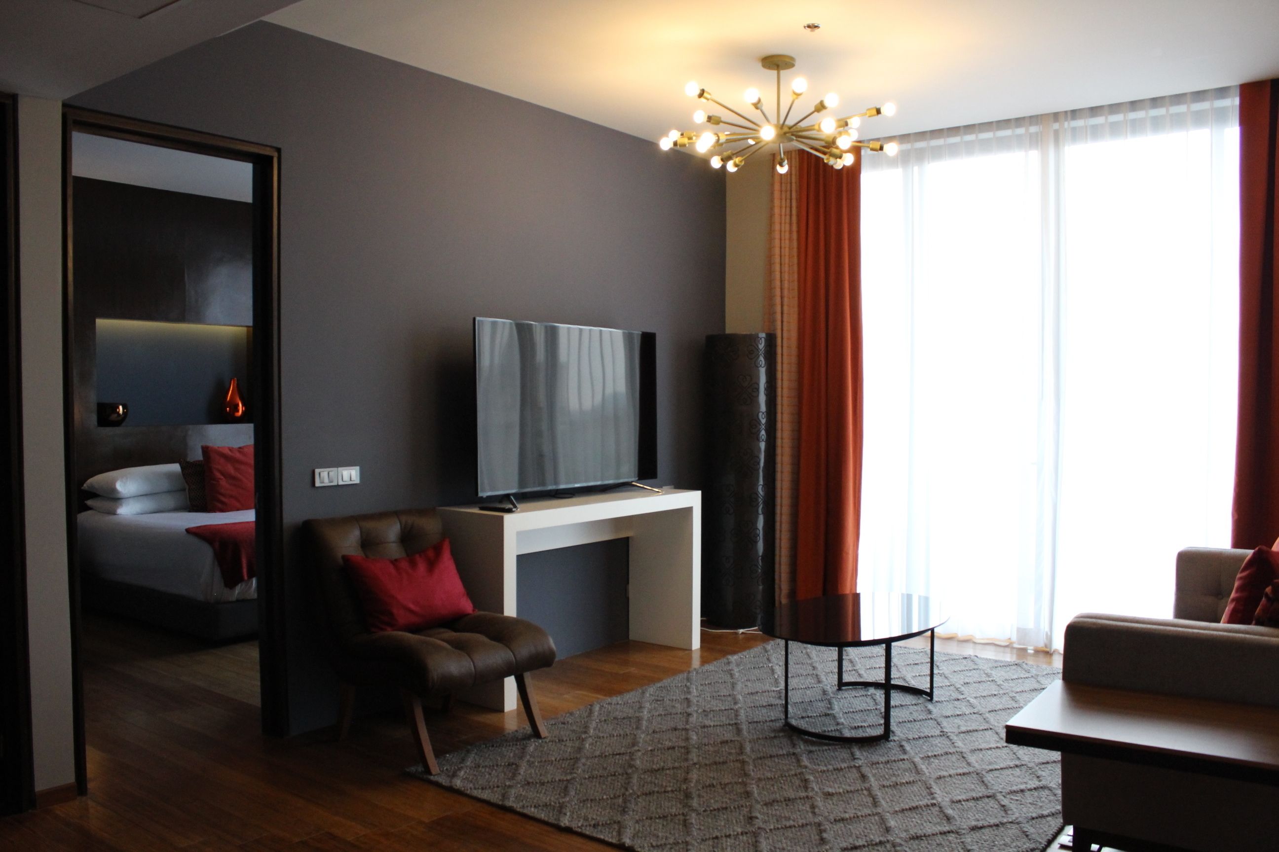 Love It Signature Hotel