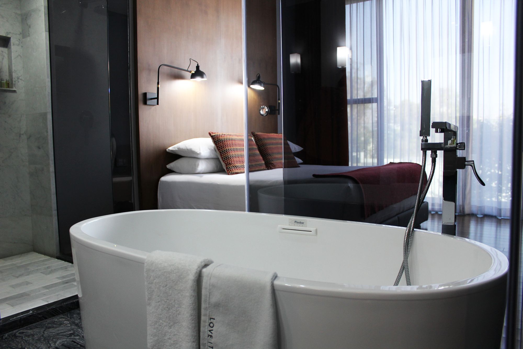 Love It Signature Hotel