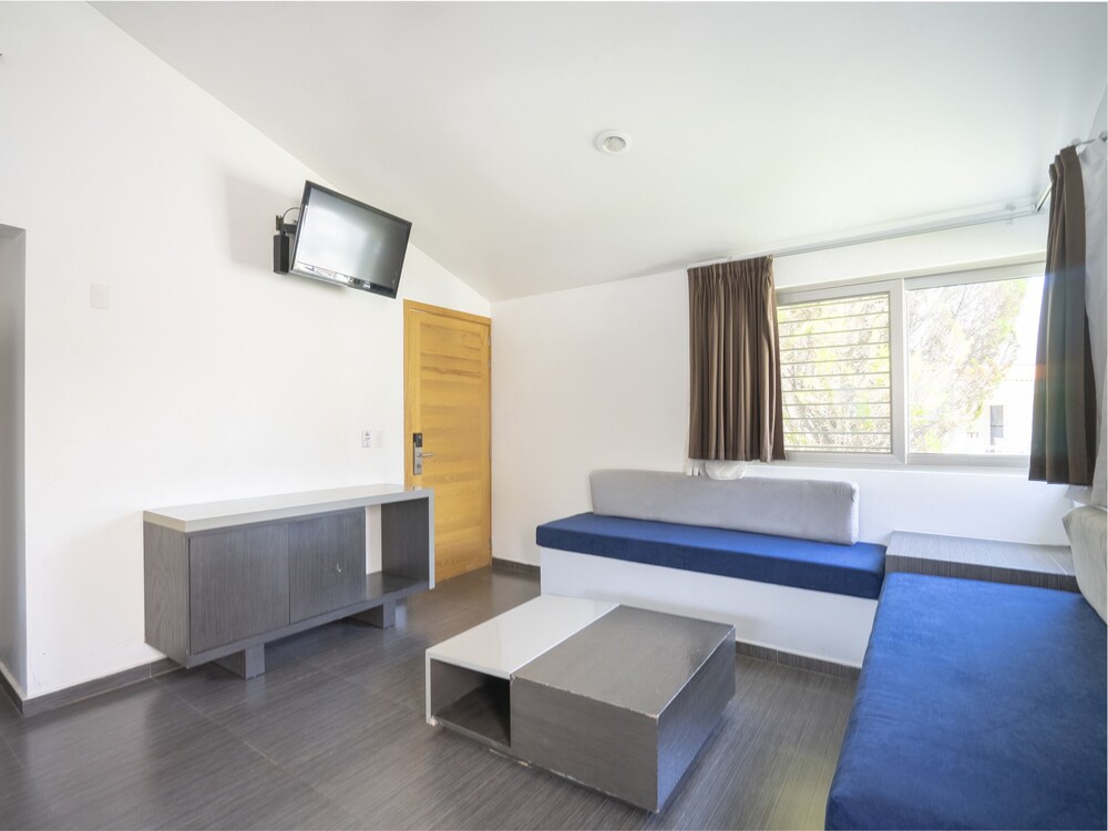 Luna Aqua Villas