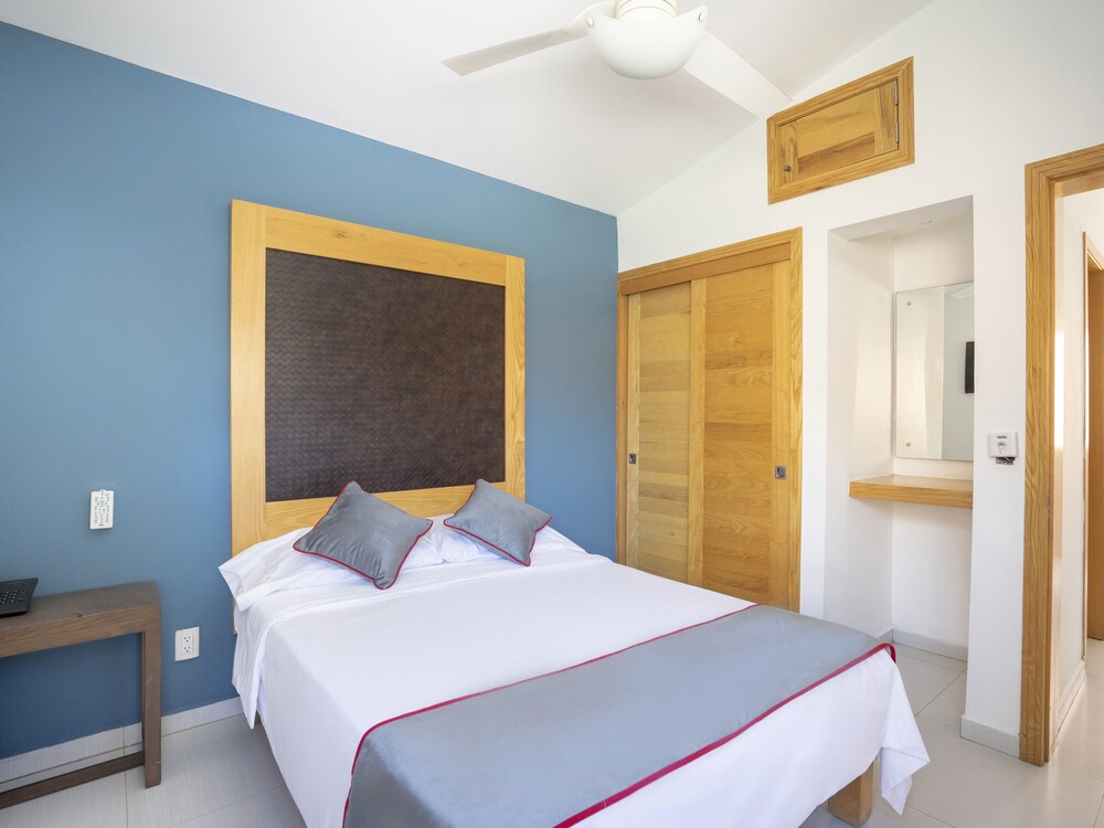 Luna Aqua Villas