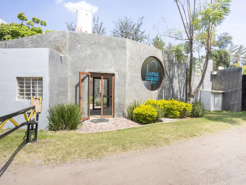 Luna Aqua Villas