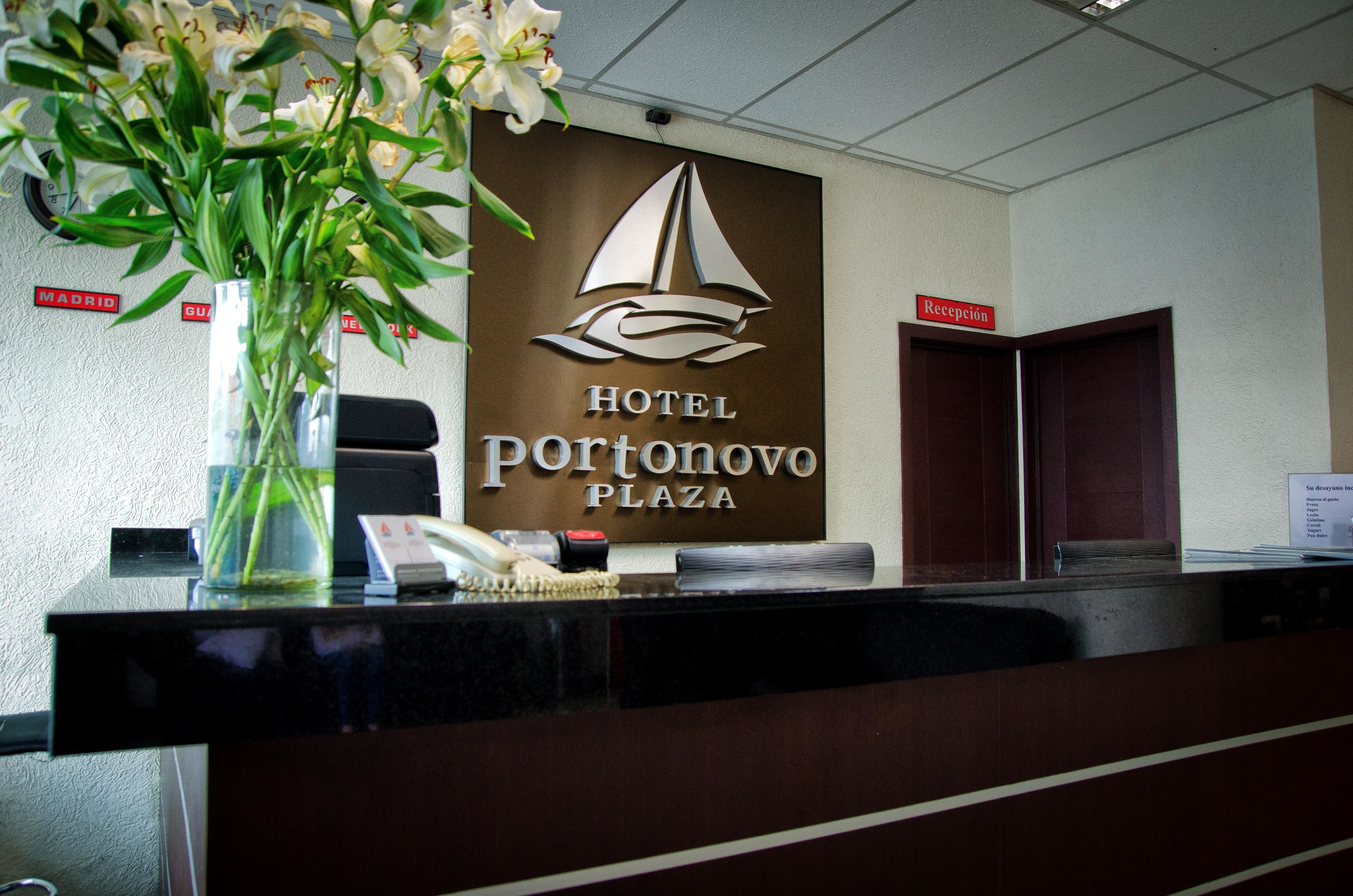 Portonovo Plaza