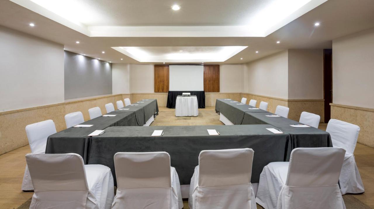 Real Inn Guadalajara Expo