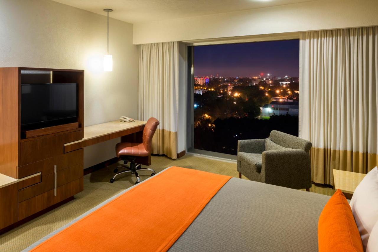 Real Inn Guadalajara Expo