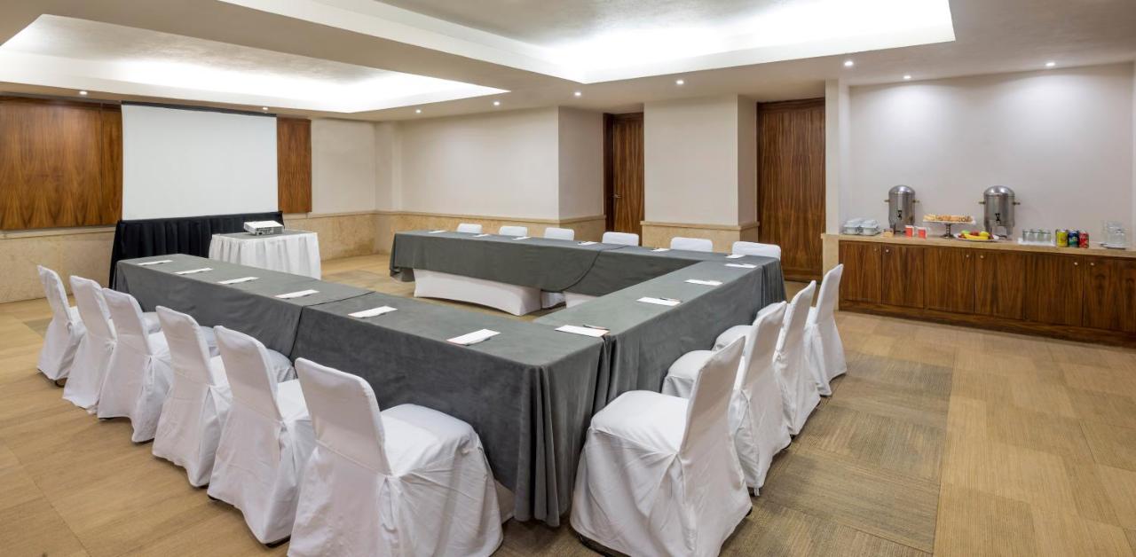 Real Inn Guadalajara Expo