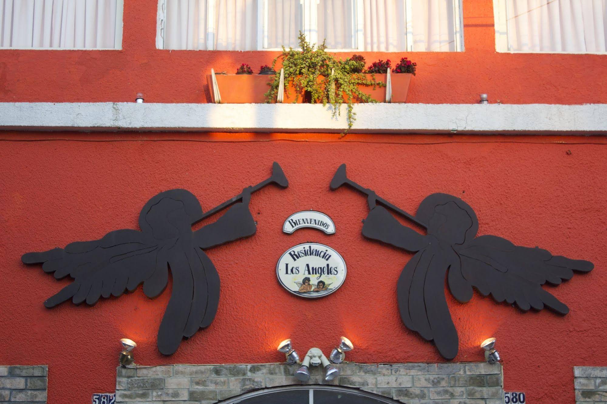 Residencia Los Angeles B&B