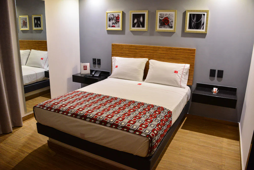 Six Hotel