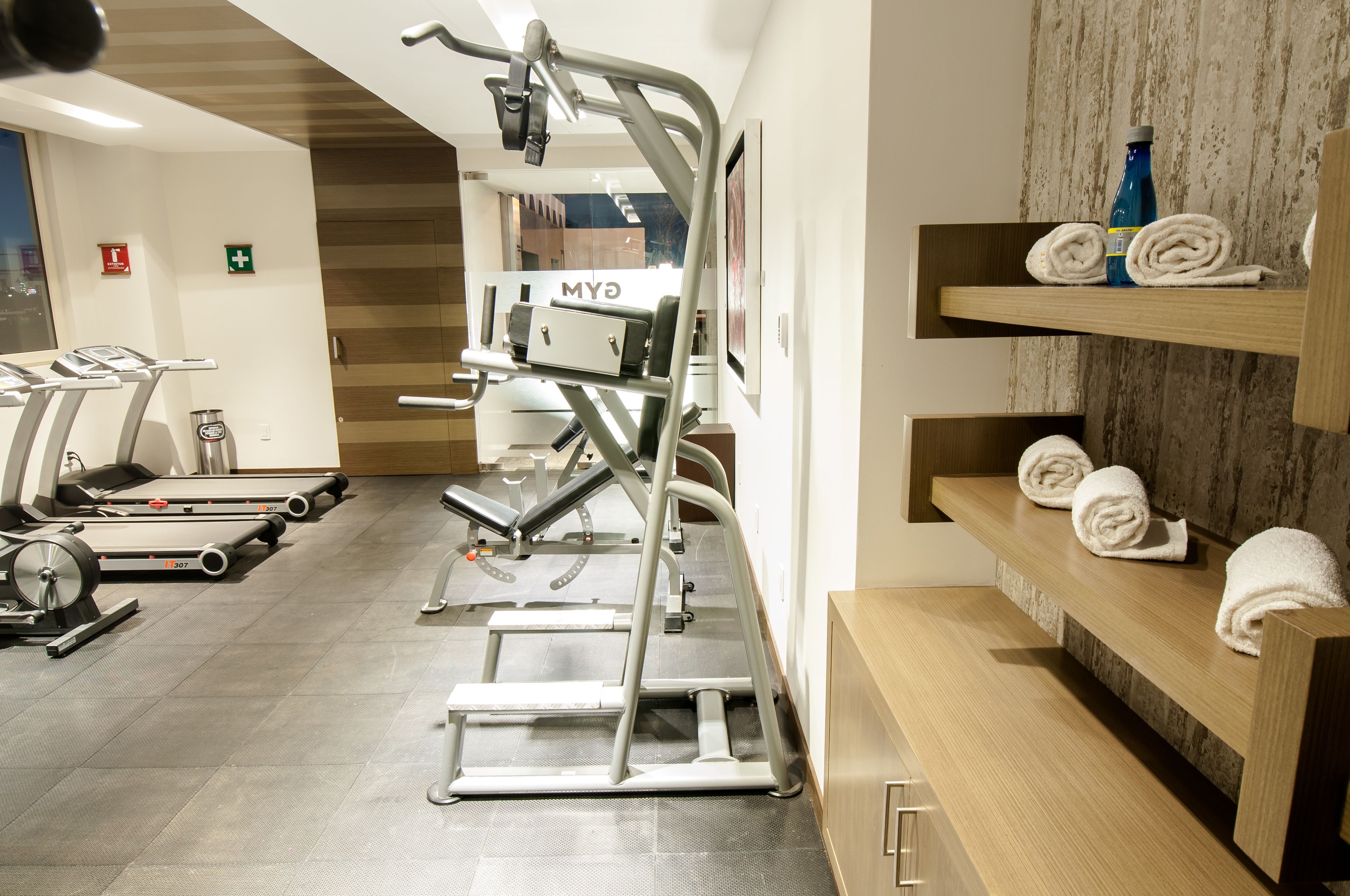 Square Small Luxury Hotel